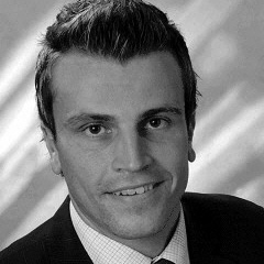  Thomas Ellwein